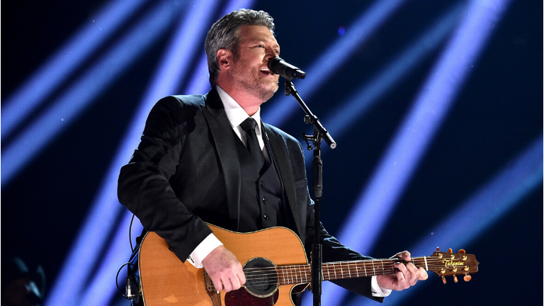 Blake Shelton Postpones Tour Amid Coronavirus Pandemic