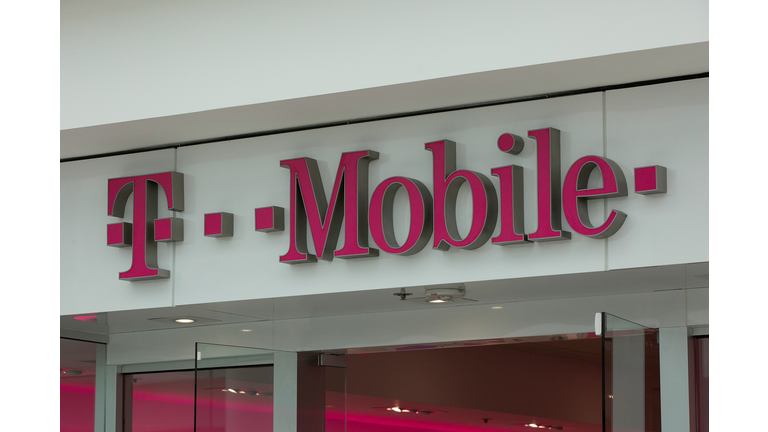 US-IT-telecom-wireless-merger-TMobile-Sprint-lifestyle-telecommu