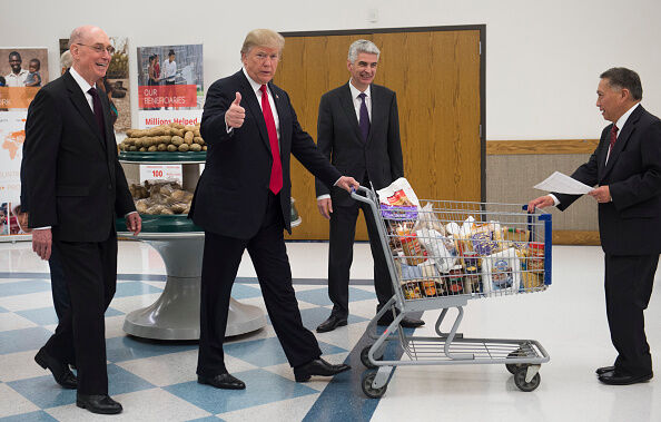 TOPSHOT-US-POLITICS-TRUMP-ARRIVAL