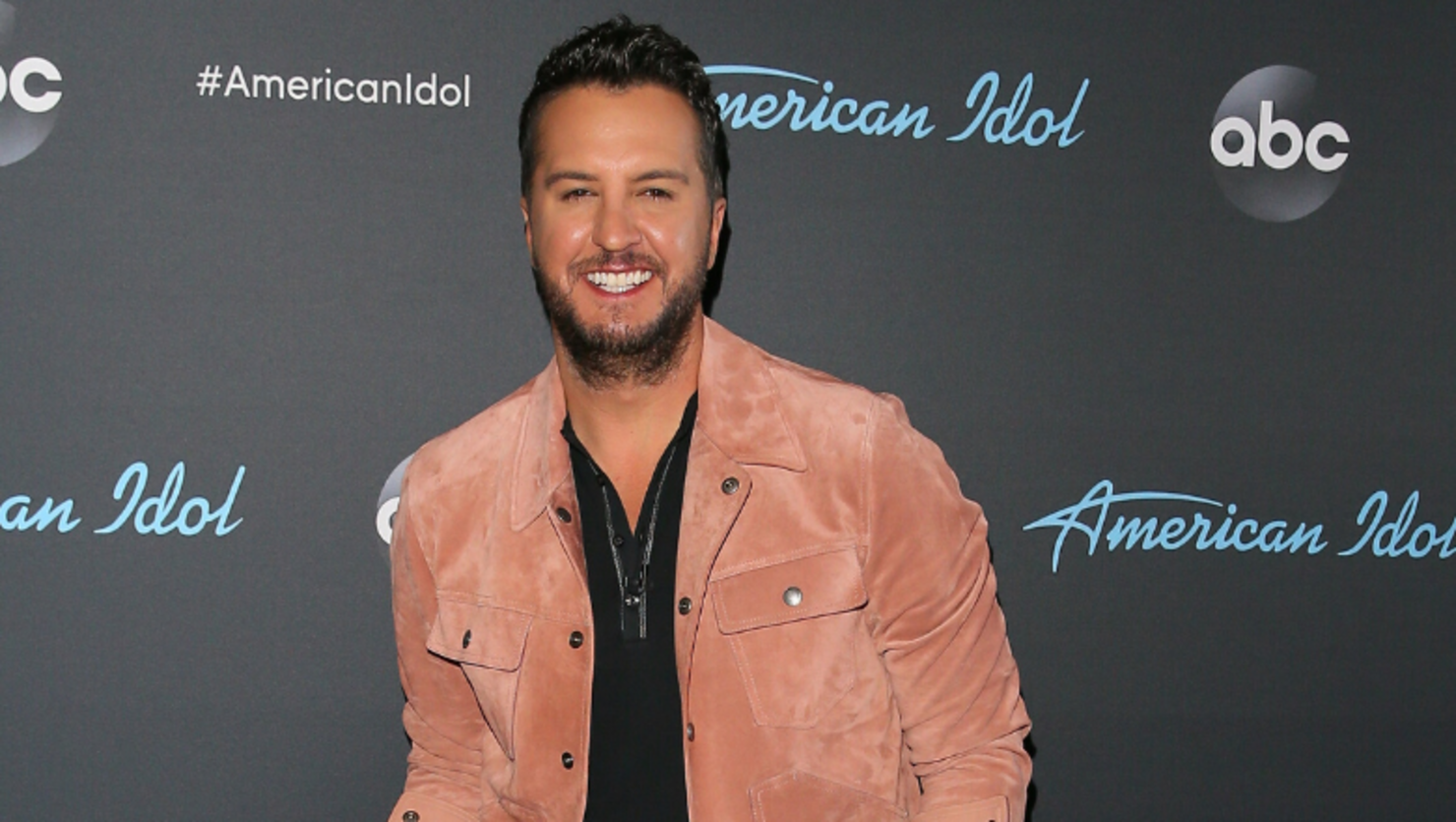 Luke Bryan Talks Over Manscaping, Says He 'Needs Some Powder'
