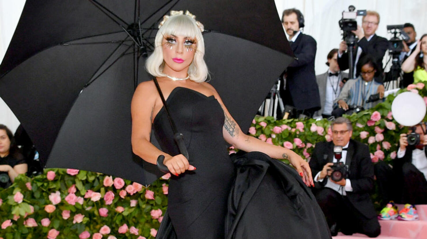 Lady Gaga Reveals Family Member Was Hospitalized for 2 Months in Pandemic,  Praises Essential Workers