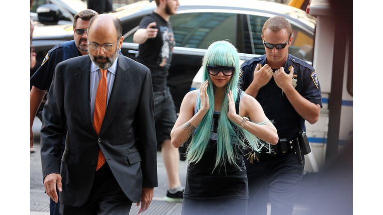 Amanda Bynes Manhattan Criminal Court Appearance - July 9, 2013