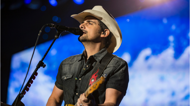 Brad Paisley Honors Kenny Rogers With Touching 'Sweet Music Man' Cover