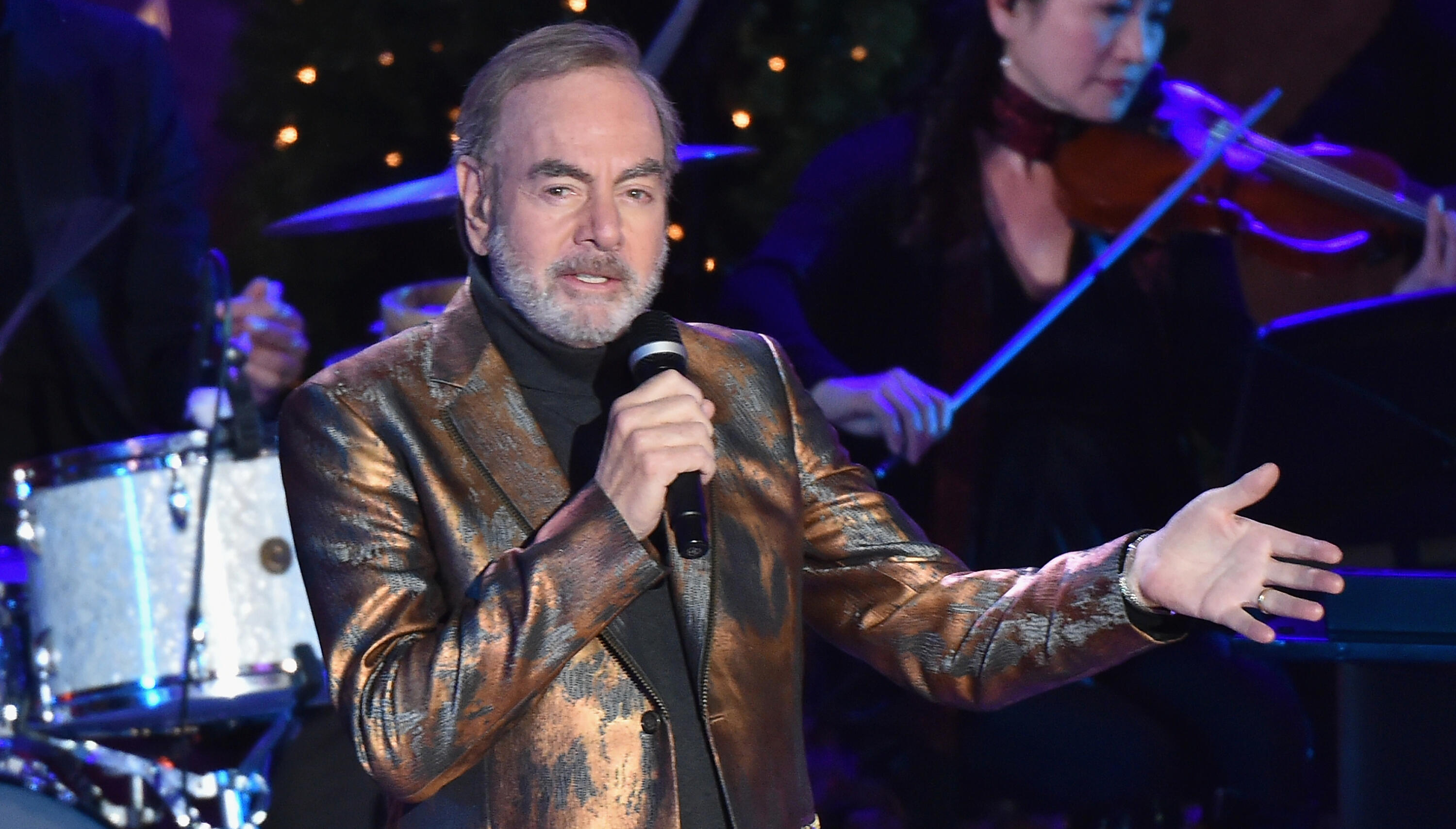 Neil Diamond will croon for 'Caroline' at the Key Sunday