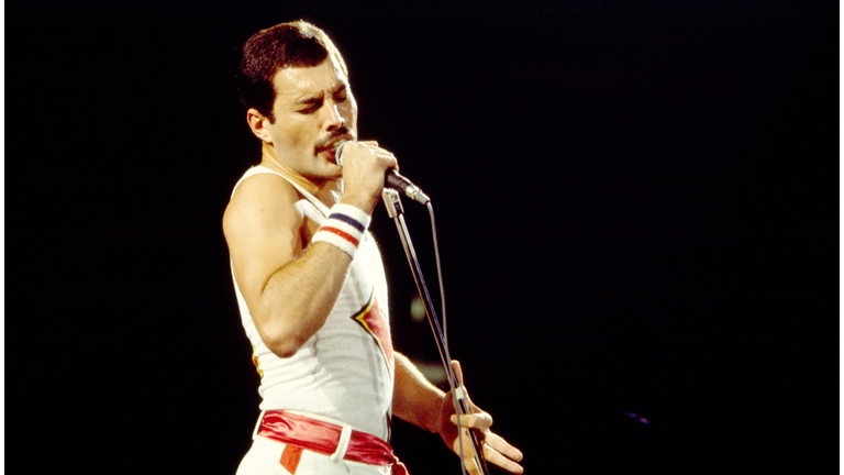 Queen Onstage At Byrne Arena