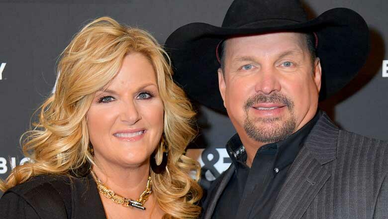 Garth Brooks & Trisha Yearwood Perform ‘Shallow’ Cover | iHeartRadio