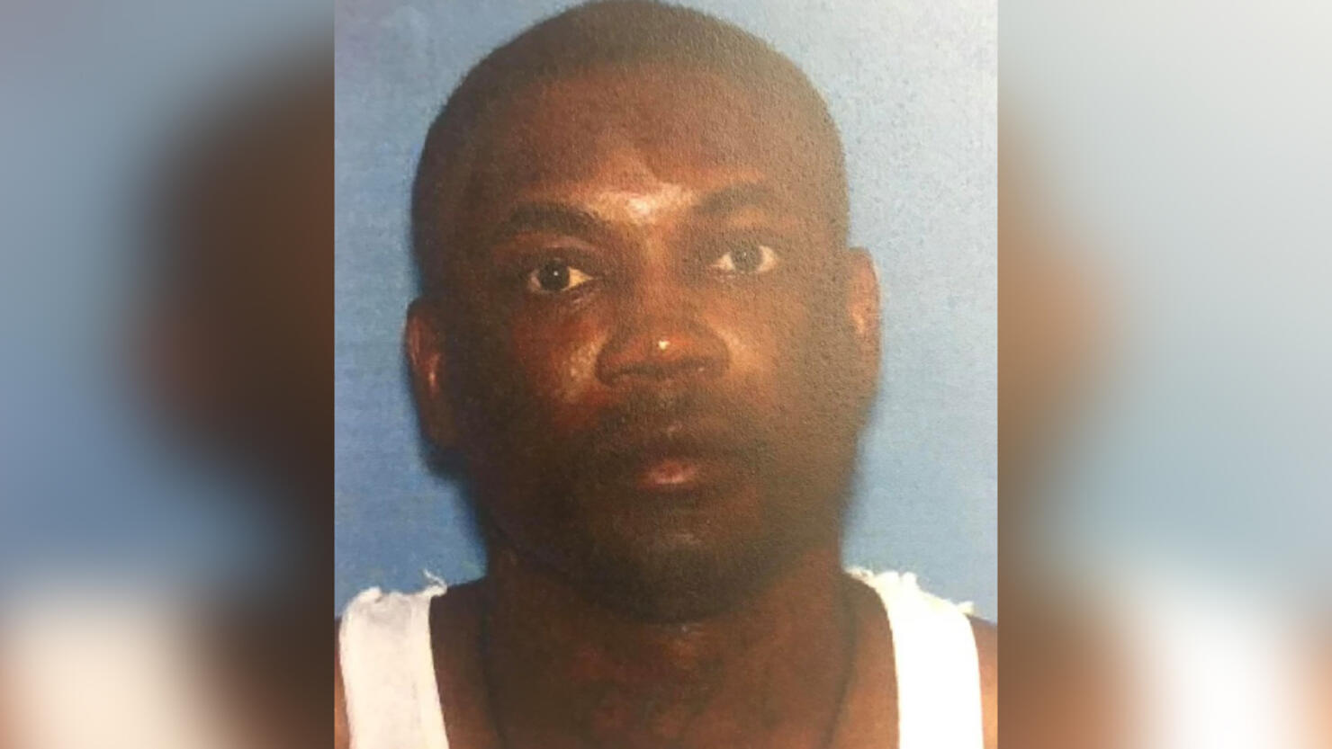 Travis Lewis, 39