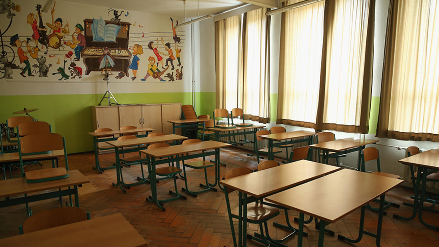 As Thousands Of Schools Close, One Struggles To Stay On