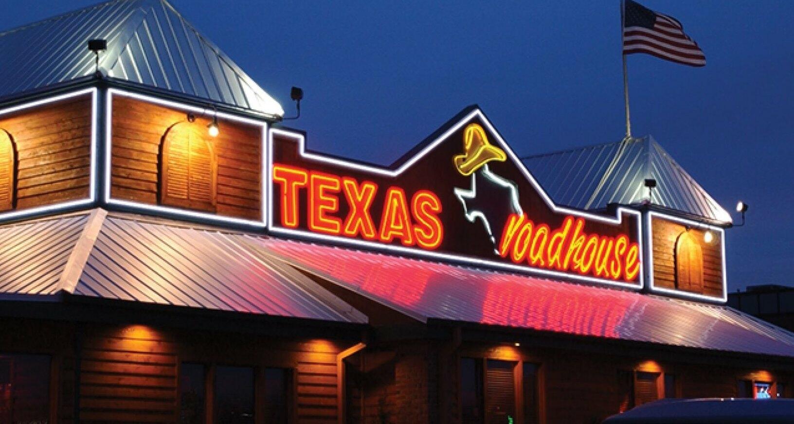 texas-roadhouse-ceo-foregoes-salary-for-1-year-to-pay-his-workers-iheart