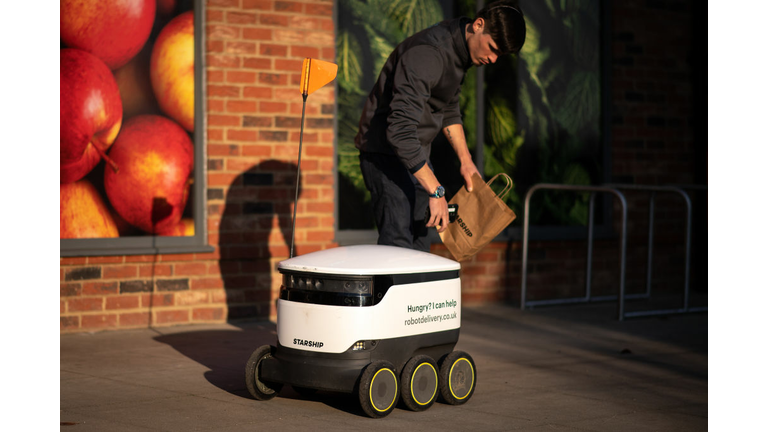 Robot Shoppers Prove Their Use During Coronavirus Pandemic