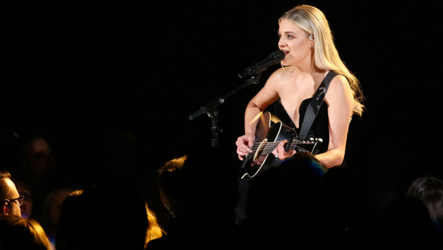 Kelsea Ballerini Calms Her Anxiety Singing 'Somewhere Over The Rainbow'