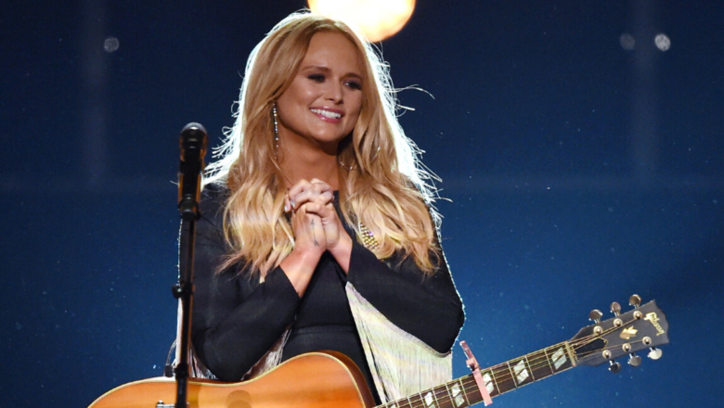 Miranda Lambert Performs 'Bluebird' From Her Tennessee Farm For ACM