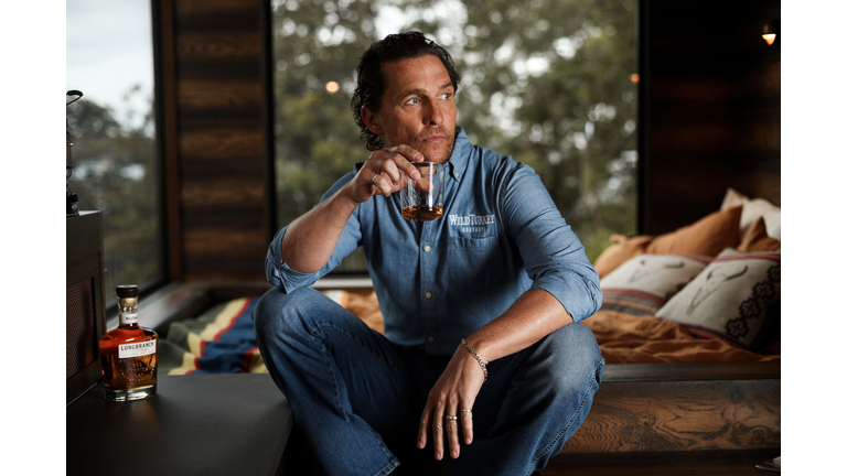 Matthew McConaughey Opens Wilderness Cabin In Sydney, Australia