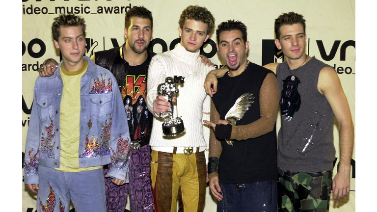 Nsync holds their Video Music Award 07 September,