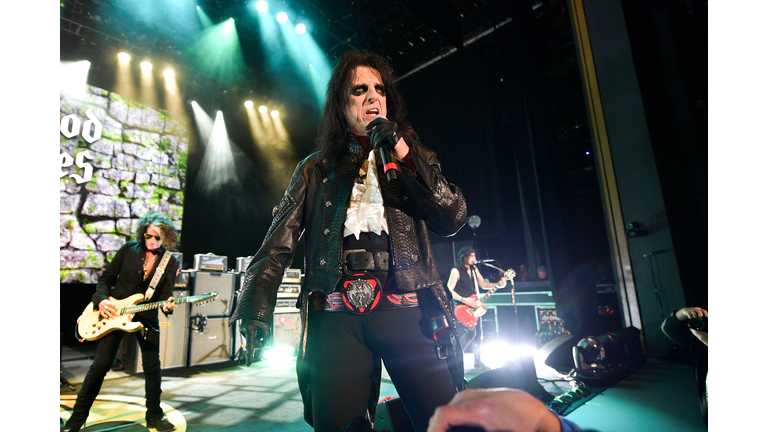 The Hollywood Vampires Perform At The Greek Theatre