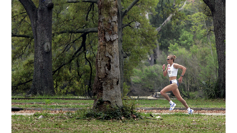 Paula Radcliffe of Great Britain competes during the Times Picayune Crescent City Classic 10k race on March 26, 2005 in New Orleans, Louisiana. (Photo by Chris Graythen/Getty Images)