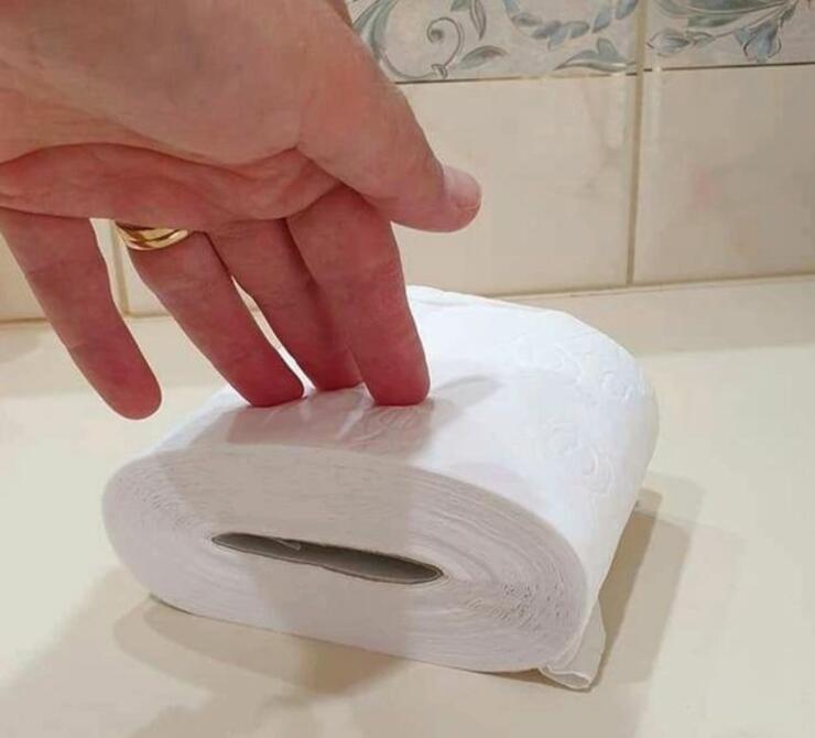 this-easy-toilet-paper-hack-will-have-your-rolls-lasting-way-longer