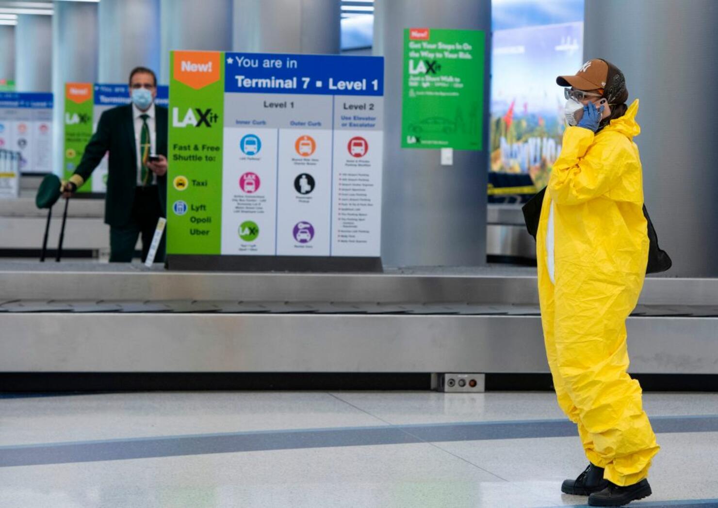 US-HEALTH-VIRUS-TRANSPORT-LAX