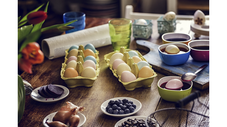 Naturally Dyed Easter Eggs