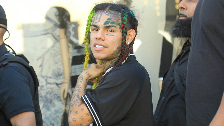 Tekashi 6ix9ine Drops Over 300 000 On Jewelry Cars After Prison