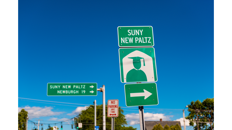 Directional Sign to SUNY New Paltz