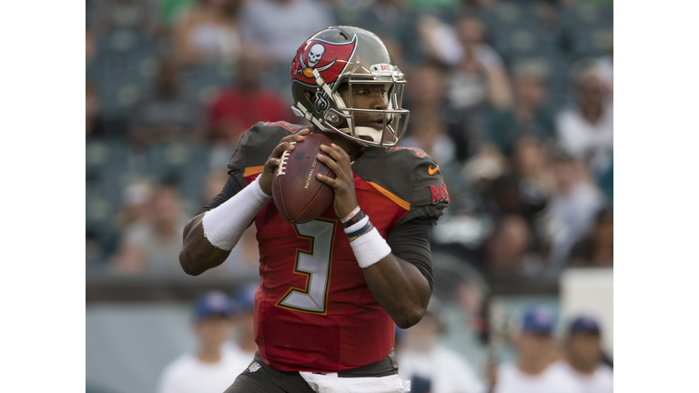 Tampa Bay Buccaneers v Philadelphia Eagles