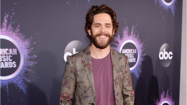 Thomas Rhett Debuts Chilling New Song 'Ya Heard' 