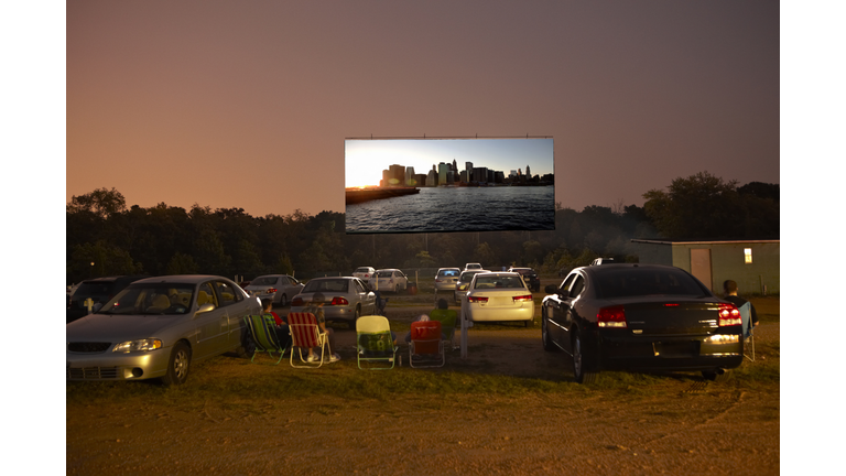 Drive in movie theater/Getty Im
