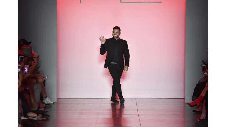 Michael Costello - Runway - September 2018 - New York Fashion Week: The Shows