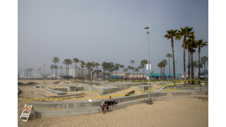 US-HEALTH-VIRUS-HEAT-WAVE-BEACH