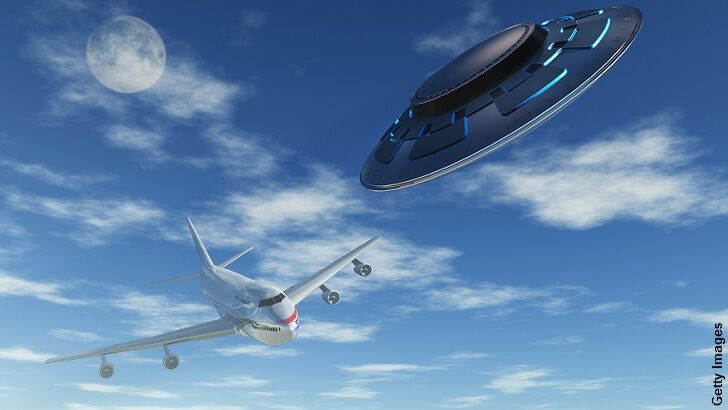 UFO Nearly Hits Airliner Over England