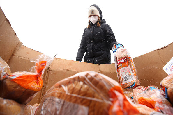 Detroit Area Food Bank Forgotten Harvest Delivers Around Detroit Area Through Its Mobile Pantry Service