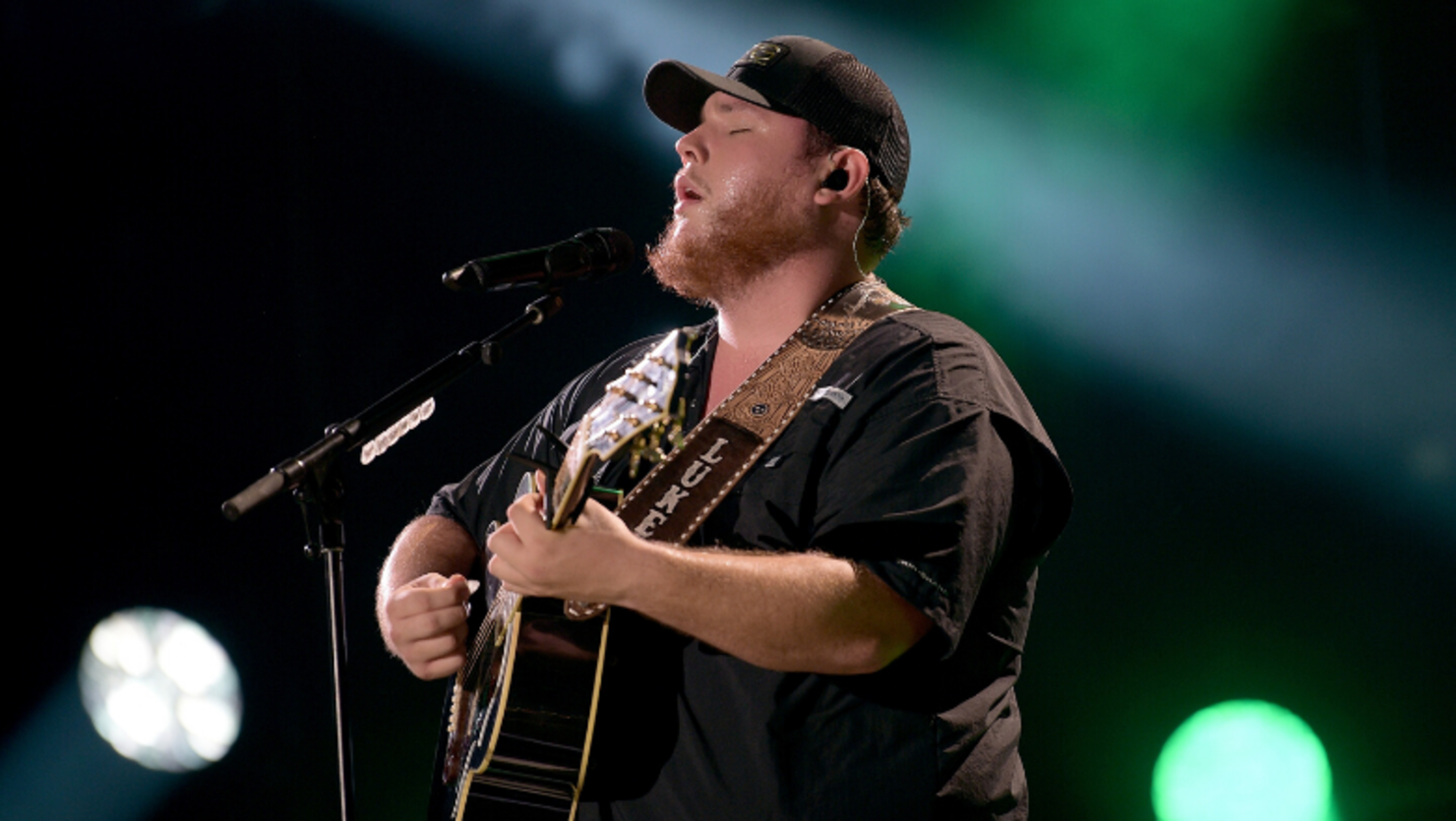 Luke Combs Drops Studio Version Of New Song 'Six Feet Apart'