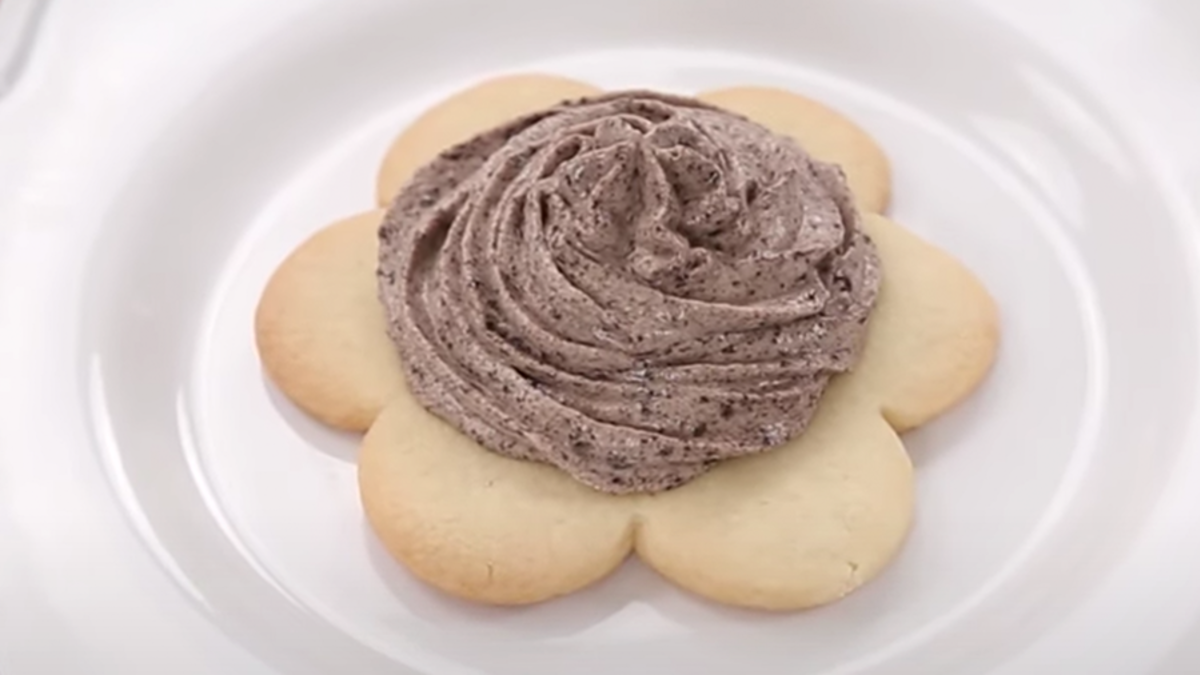 RECIPE: Try The Grey Stuff – It's Delicious! With This Disney