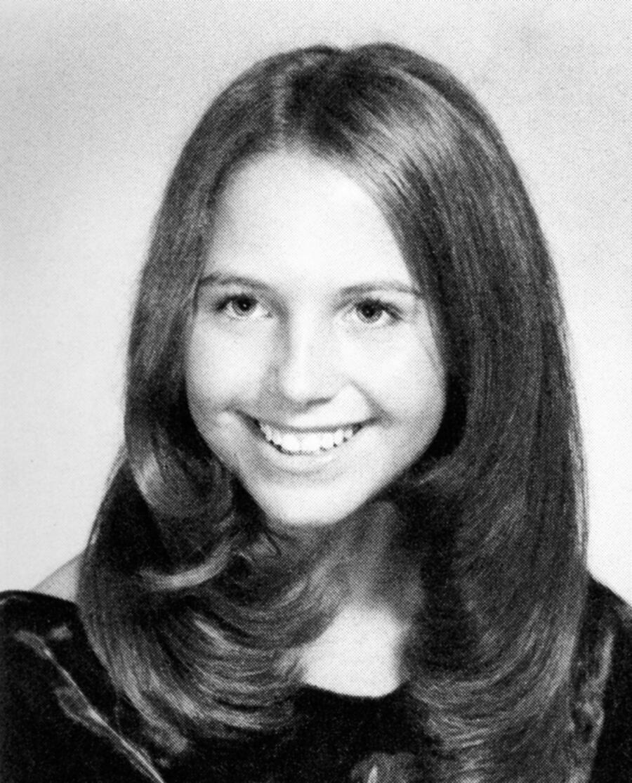 Before They Were Famous: 58 Celebrity Yearbook Photos You Have To See ...