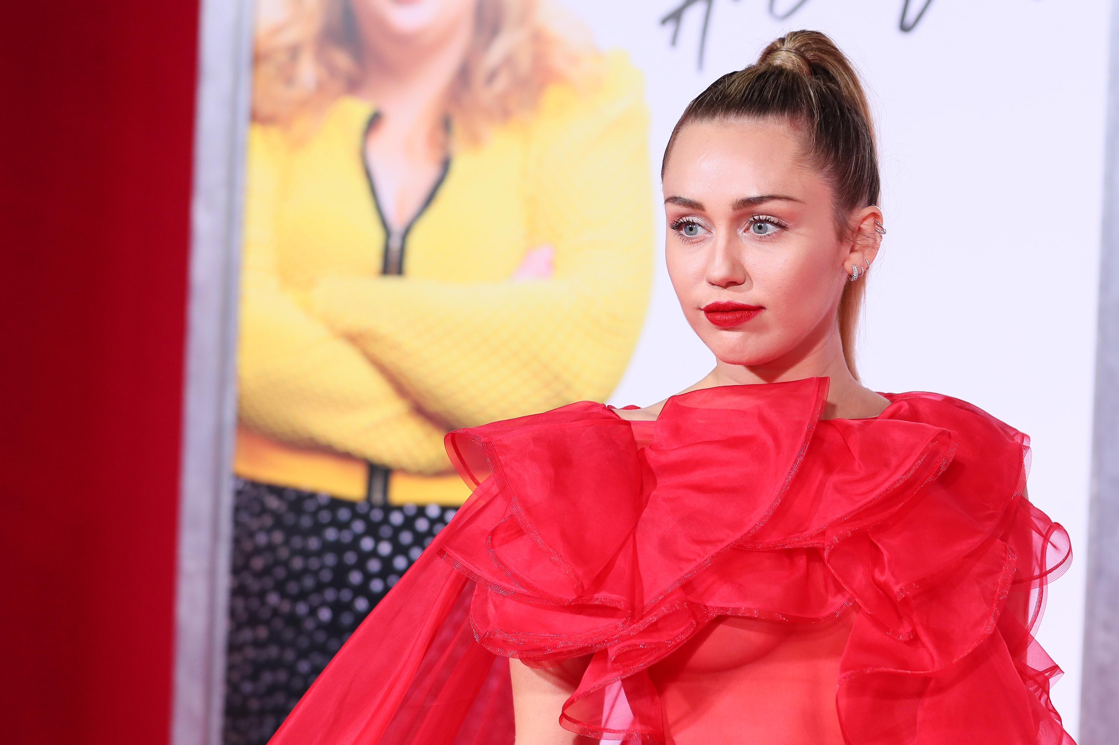Miley Cyrus Believes Celebrities 'Have No Idea What This Pandemic Is