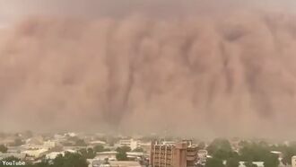 Watch: Ominous Sandstorm Sweeps Over Niger Capital City