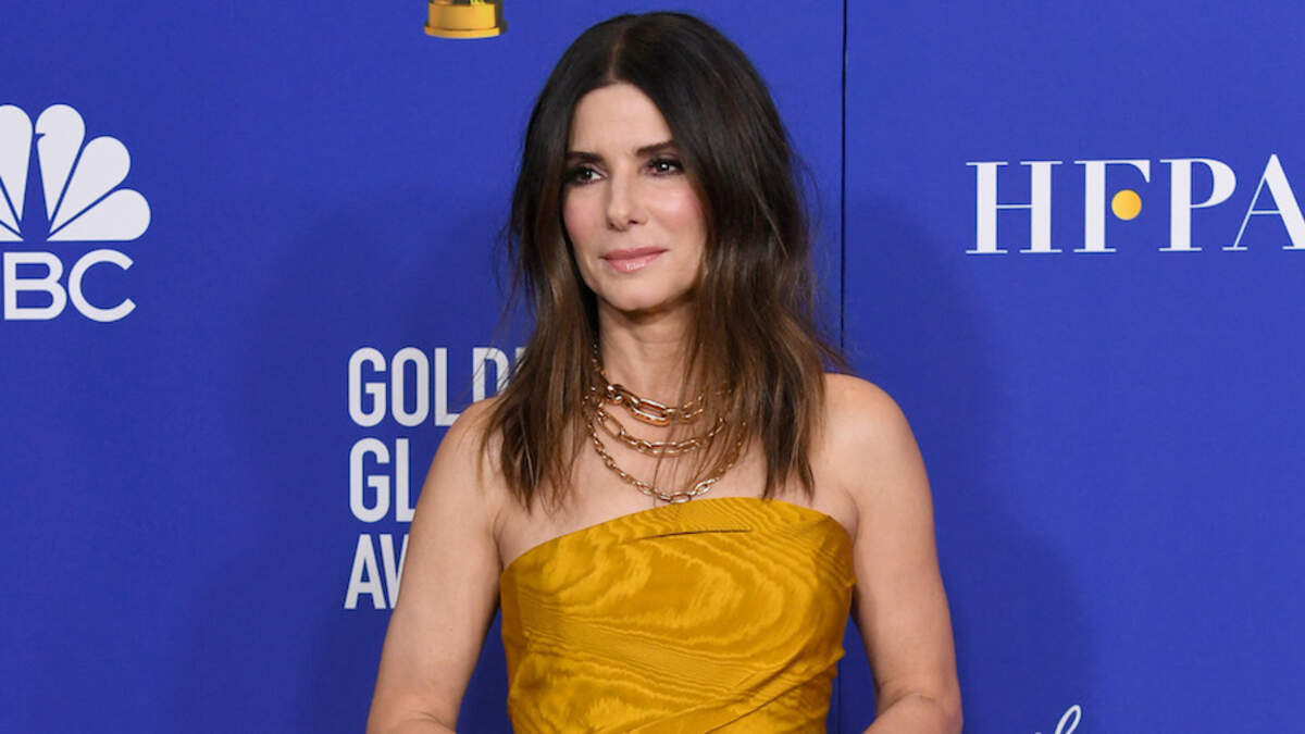 Sandra Bullock and Her Daughter Made a Rare Appearance to Surprise a  Healthcare Worker