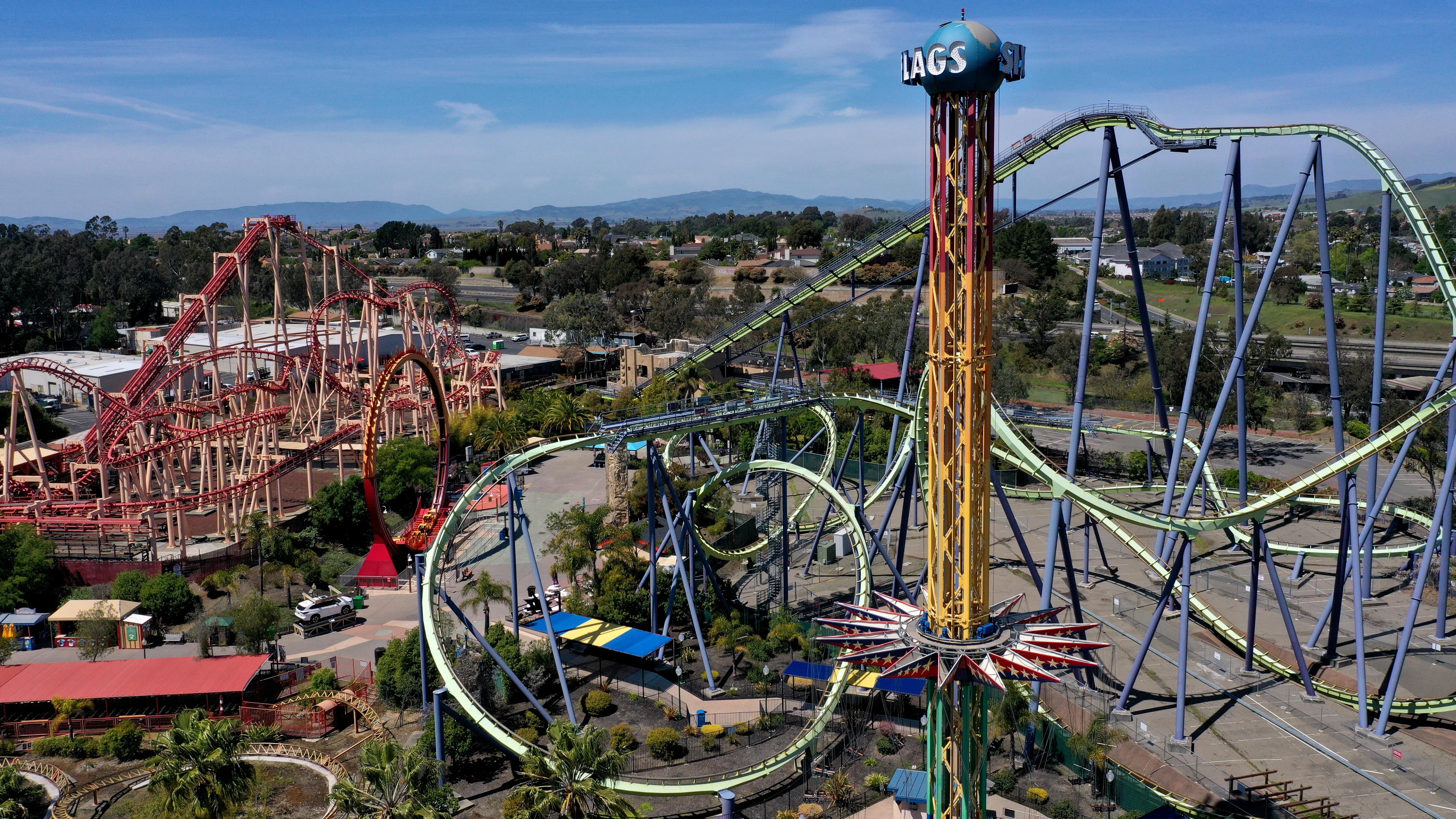 Развлечение 6 букв. Сан Франциско парк аттракционов. Six Flags Лос Анджелес. Six Flags Magic Mountain Лос-Анджелес. Six Flags America парк.