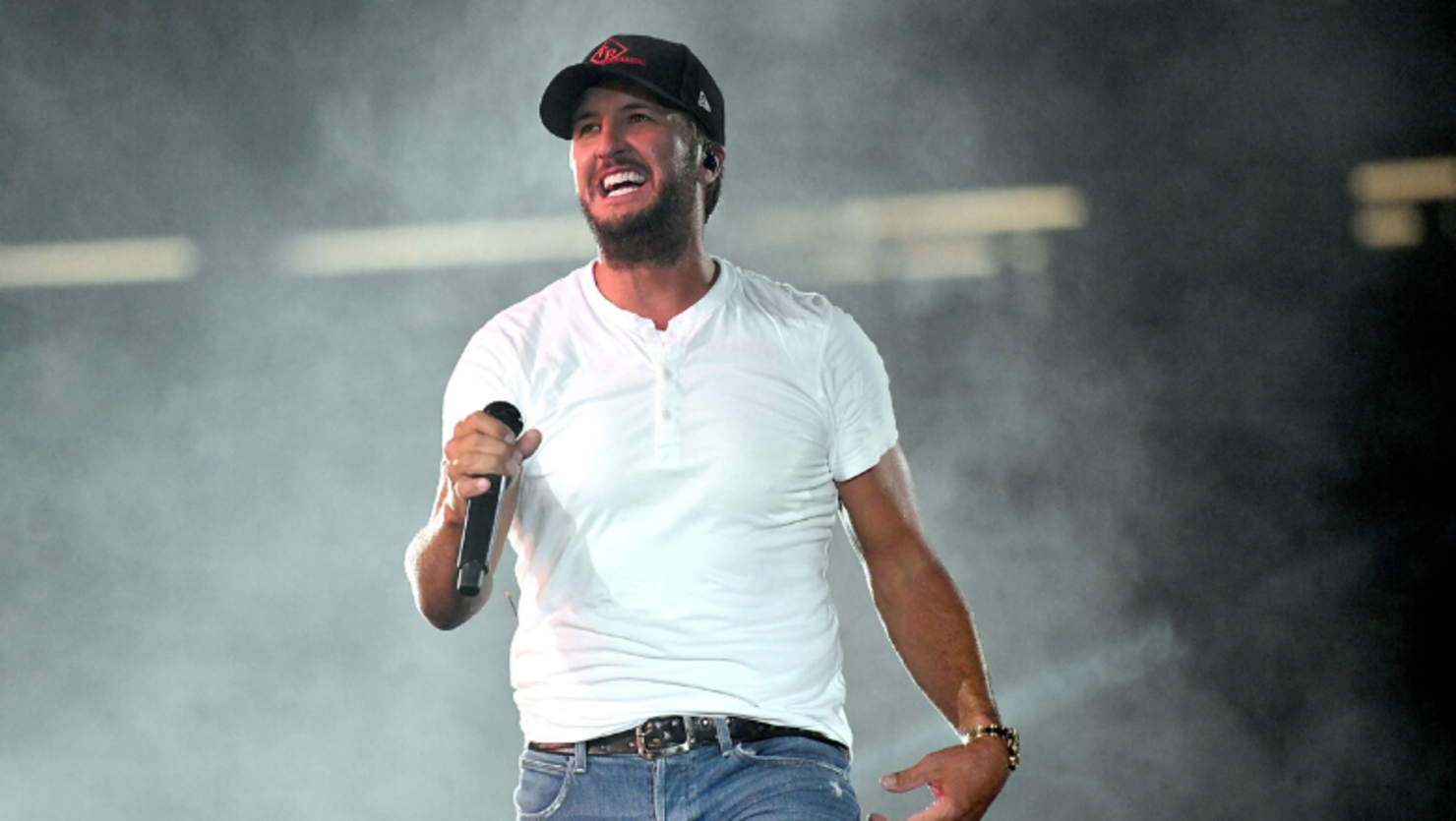 Watch Luke Bryan's Spirited 'One Margarita' Performance On 'American Idol'