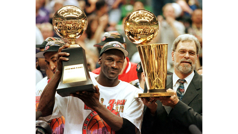 In this 14 June 1998 file photo, Michael Jordan (L
