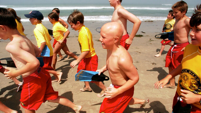 Thousands Head To The Beaches For 4th Of July Weekend