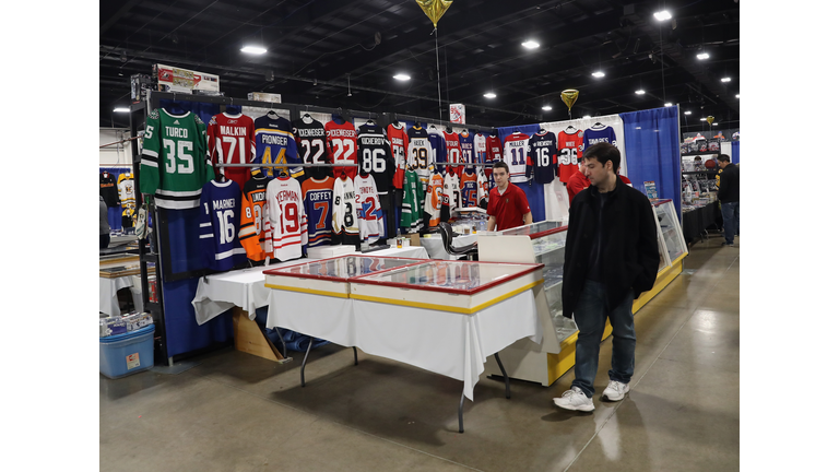 Sports Memorabilia Show