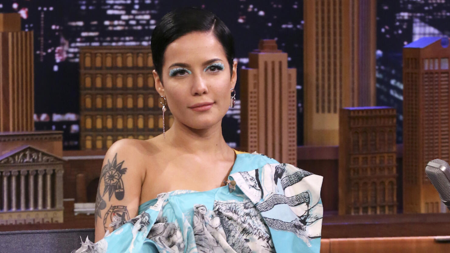 Halsey Announces New Beauty Brand 'About-Face': Makeup To Feel Cool, Not  Look Perfect