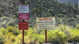 Area 51 Secrets / UFO Investigations