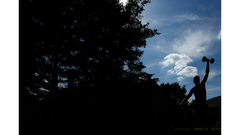 Olympic Hockey Player Haley Skarupa Trains During Coronavirus Pandemic