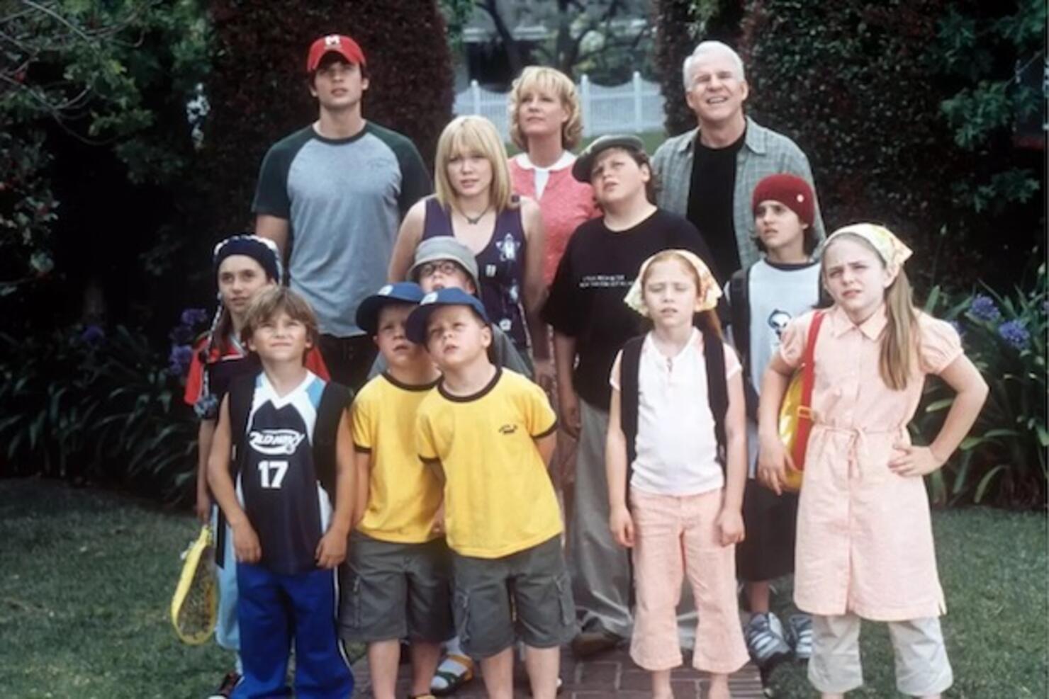 9 детей. Hilary Duff cheaper by the dozen 2003. Оптом дешевле все дети. Артист 9 детей.