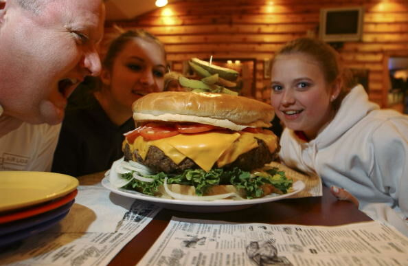 Burger Wars Escalate As Restaurant Rolls Out 15-Pound Offering