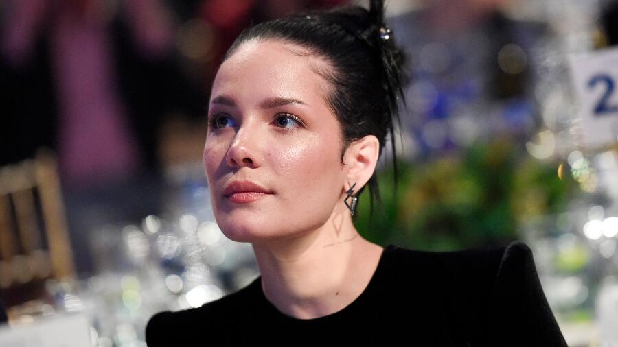 Halsey Opens Up About Her Dad Experiencing Classism Racism While Dining Iheartradio