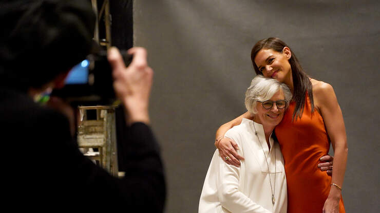 Iconic Celebrity Photos By Photographer Mark Seliger Are Up For Auction